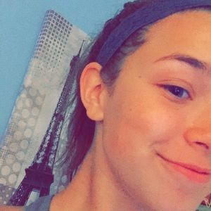 Meet your Posher, Jillian